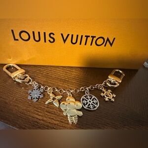 Louis Vuitton Vivinne Holiday Charm